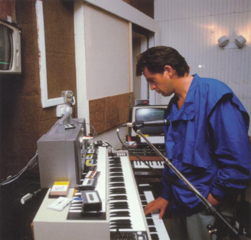 Peter Gabriel im Studio während der Arbeiten an So