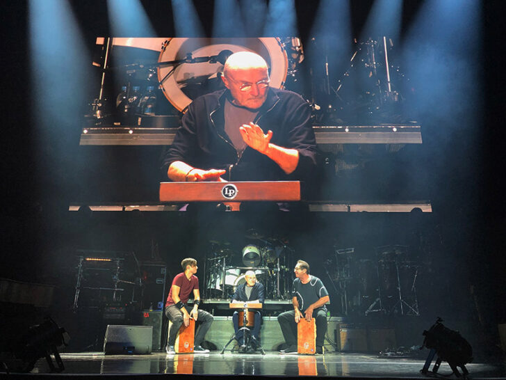Phil sielt wieder ein bisschen Percussion