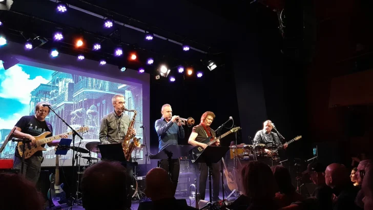 Steve Hackett mit Djabe im Porgy & Bess